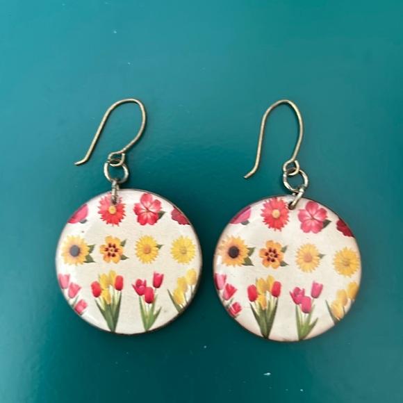 ModCloth floral statement earrings - Picture 1 of 3